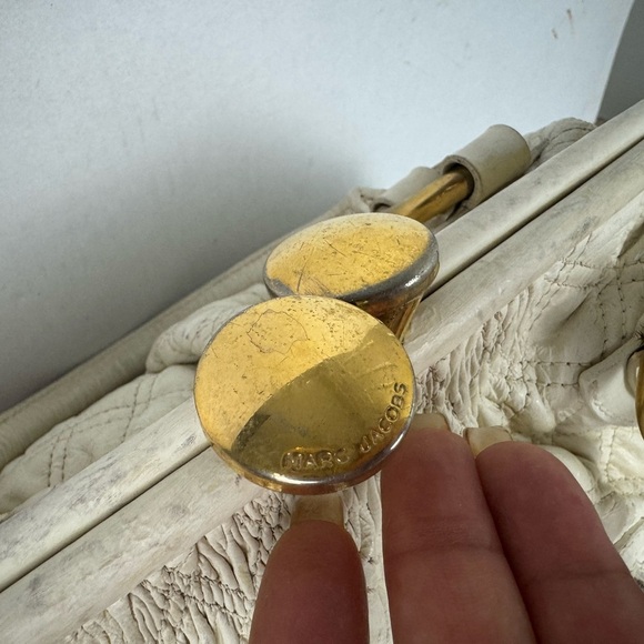 MARC JACOBS QUILTED LEATHER STAM CROSSBODY BAG - Picture 14 of 14